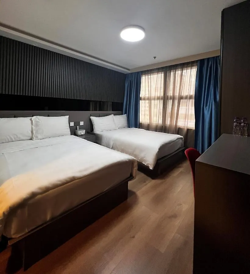 Hennessy Hotel Hong Kong 4*,  China