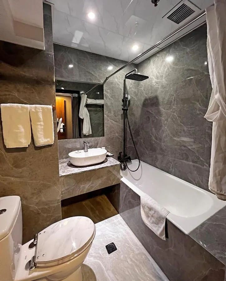 Hennessy Hotel Hong Kong